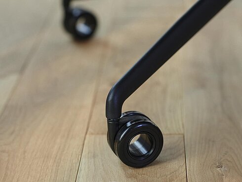 Yonda Lounge chair detail, swivel base with castors