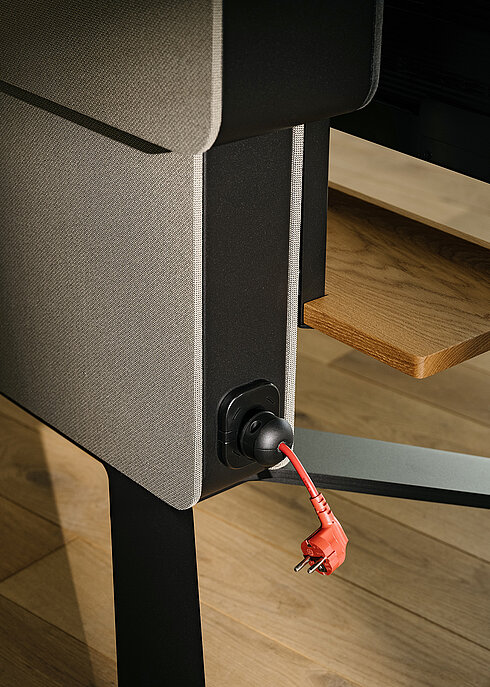 Confair Next mediawall power connection detail with red cable